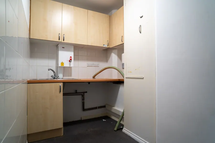 Office 02 — kitchen point