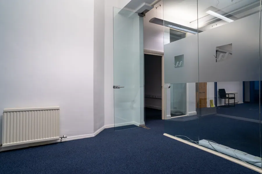 Office 02 — glazed partitions